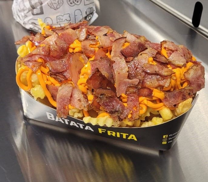 Batata Frita com bacon e cheddar 500gr