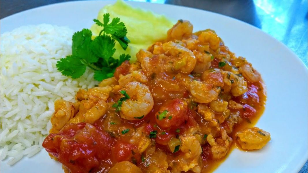 Peixe ao molho de camarão (COMPLETO)