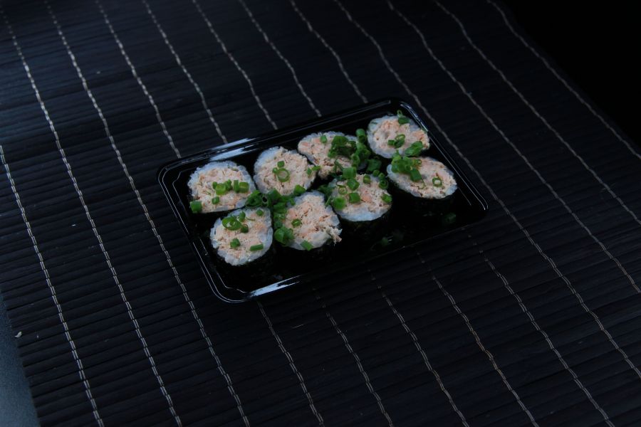 Hossomaki Salmão Grelhado 8 - pçs