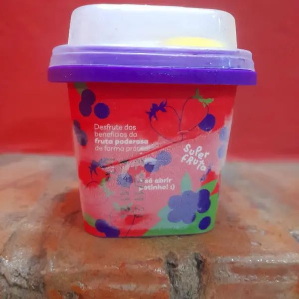 Açai de Morango com Leite em Pó