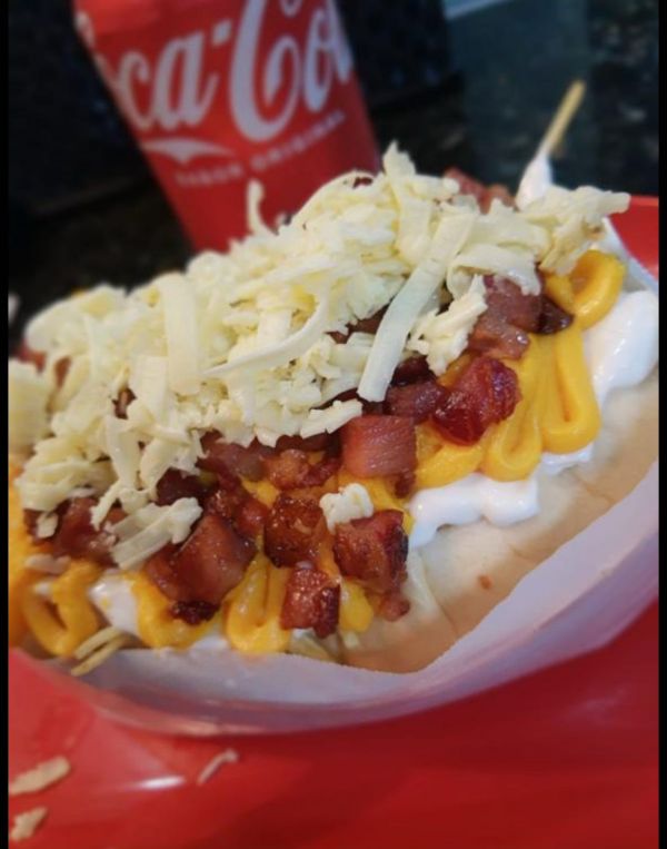DOG BACON CHEDDAR