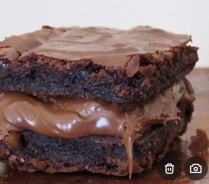Brownie recheado de brigadeiro de chocolate