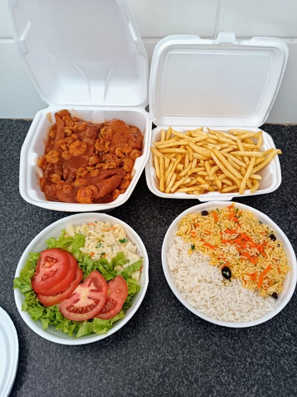 Combo de Filé de Peixe ao molho e camarão