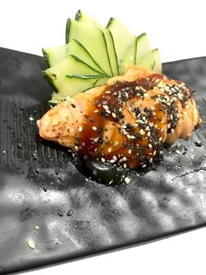 Sashimi Salmão Selado (4 Peças)