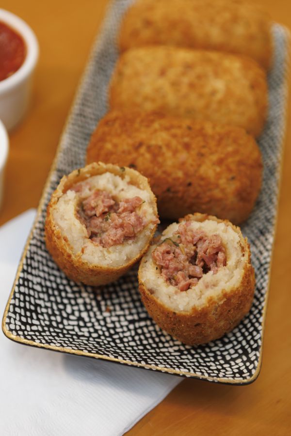 Bolinho de Aipim Frito Premium: (4un)