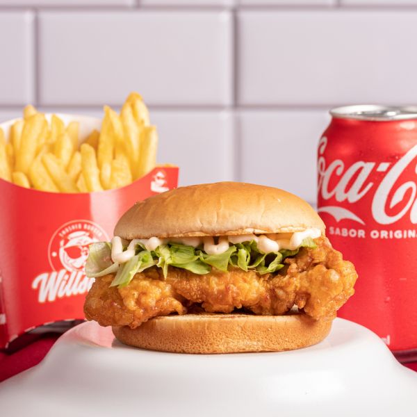 Smash Chicken + 1 Fritas + 1 Bebida