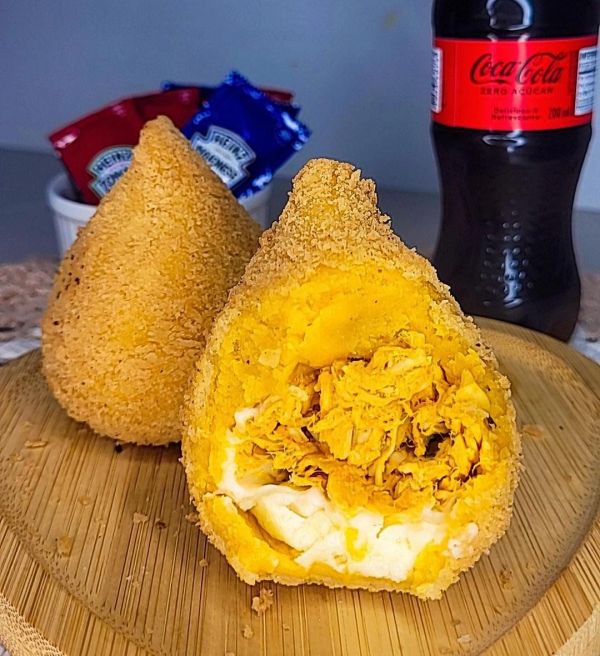 Coxinha de frango com catupiry