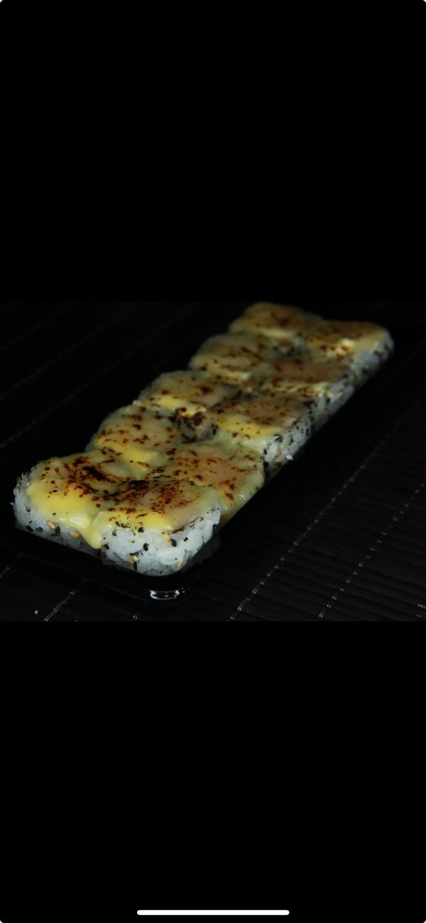 Uramaki philadelphia c\ queijo brie 10 pecas