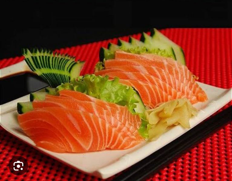 SASHIMI SALMÃO - 10 PÇS