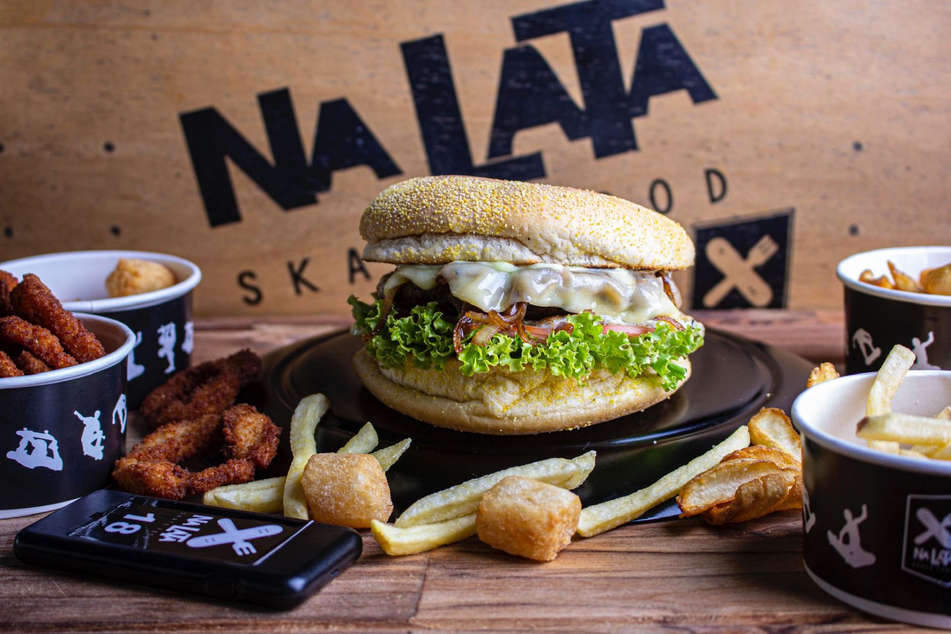 Capa de Na Lata Skate Food